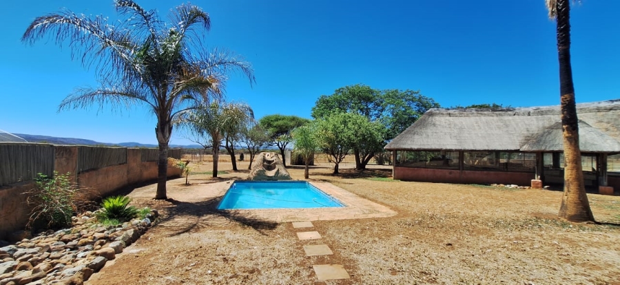 6 Bedroom Property for Sale in Zeerust North West